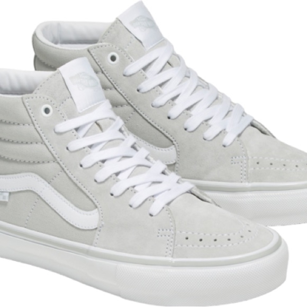 BNWT Vans Light Gray Leather High-Top Sneakers sz 4 girls